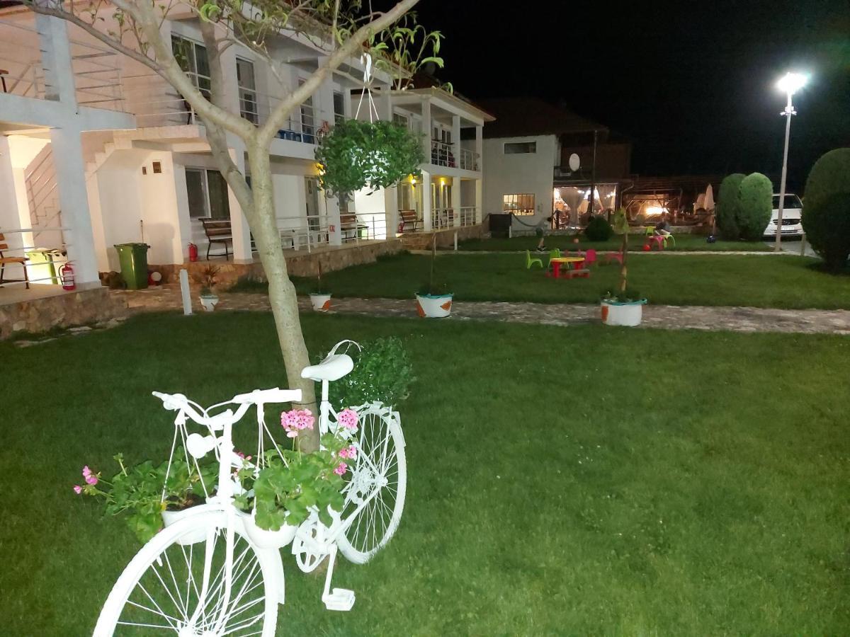 Vilele Bianca Homestay 2 Mai