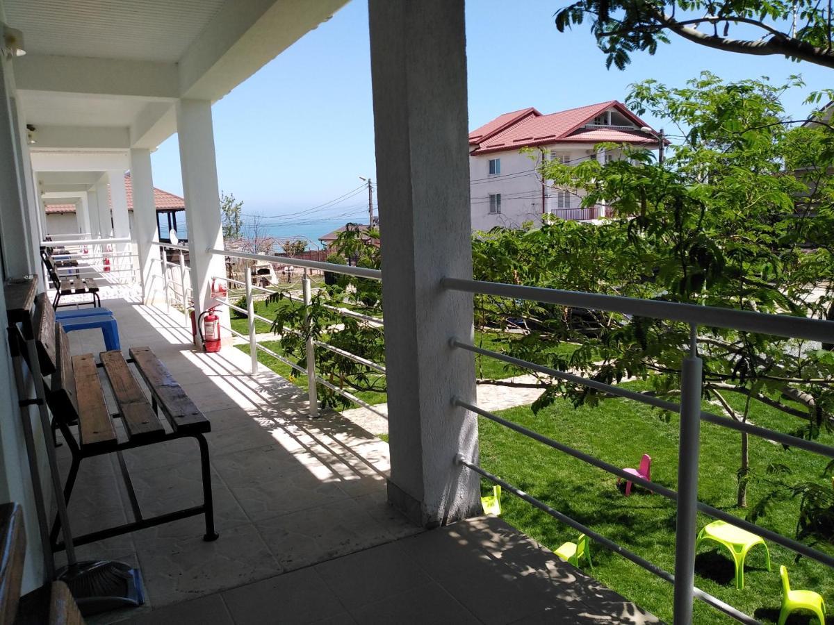 Homestay Vilele Bianca *