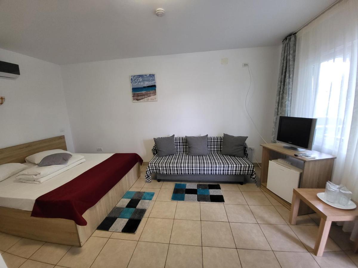 Homestay Vilele Bianca 2 Mai