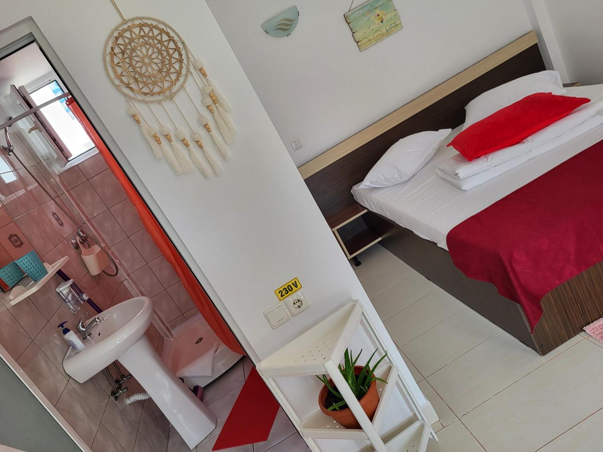 Homestay Vilele Bianca
