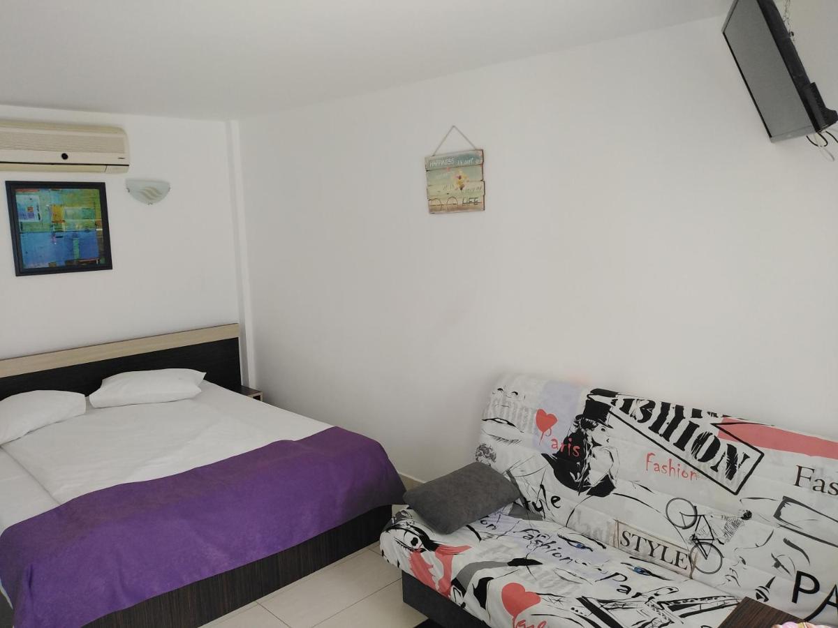 Vilele Bianca Habitación en casa particular Două Mai